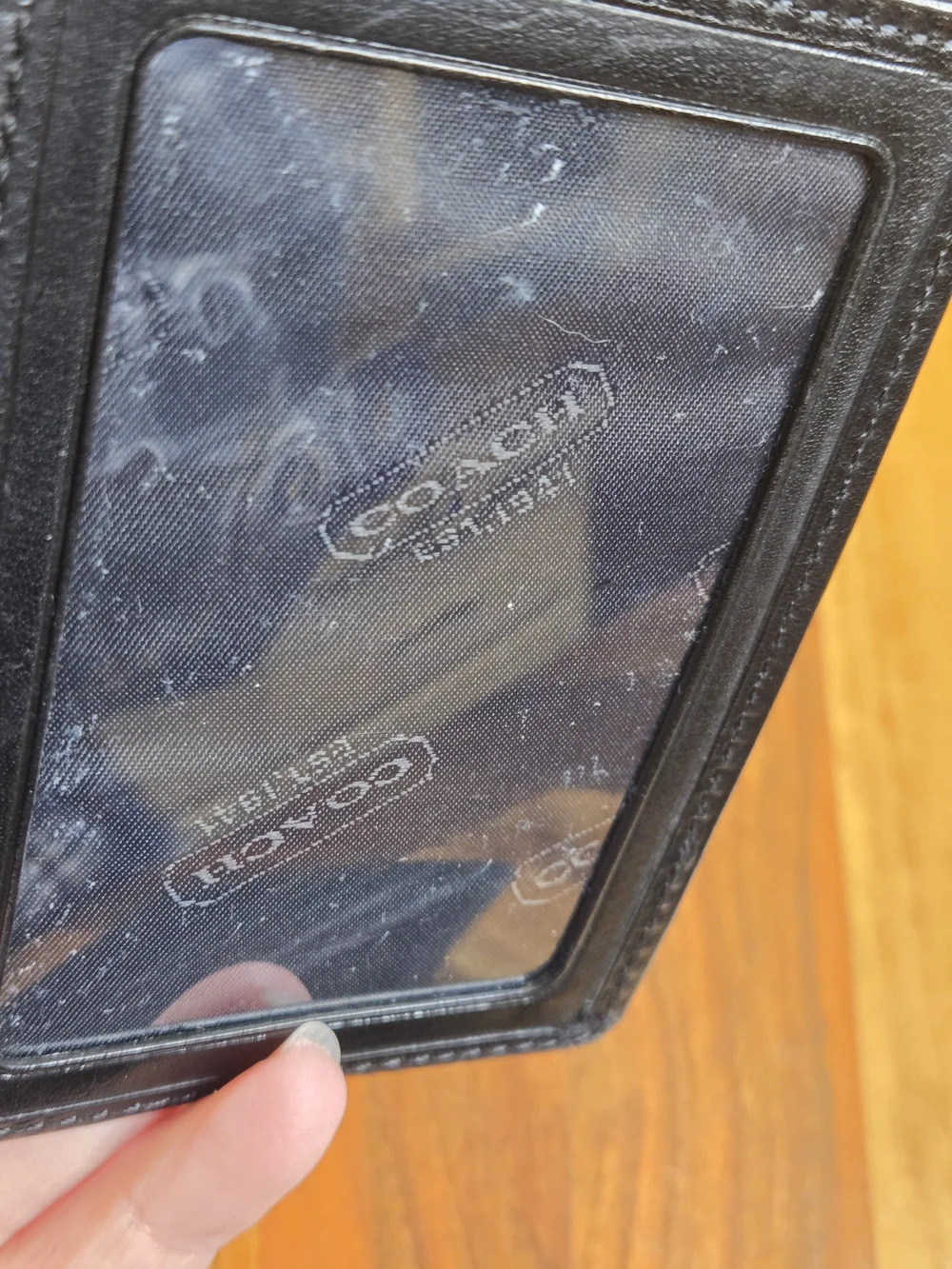 ​Coach Heritage Polished Leather Bifold Wallet – Glossy Black